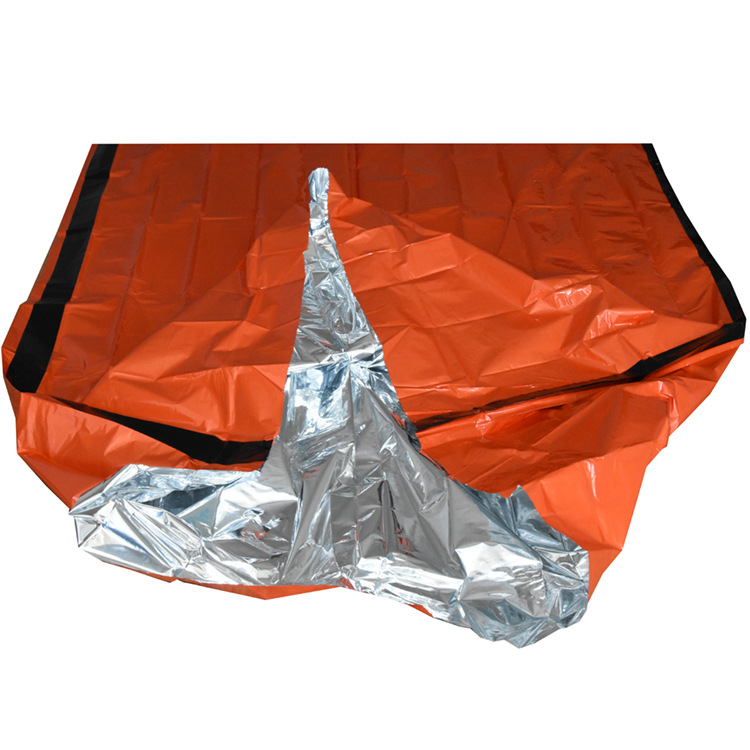 Emergency survival sleeping bag with thermal foil 